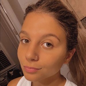 Meet your Posher, Serena